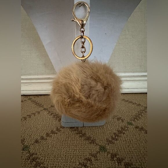 Camel Fur ball keyring bag charm with gold hardware - Picture 1 of 5